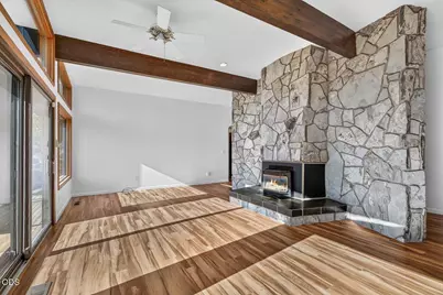 738 Fairway Court, Ashland, OR 97520 - Photo 9