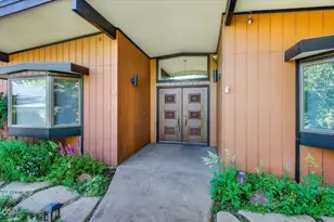 738 Fairway Ct, Ashland, OR 97520 - Photo 5
