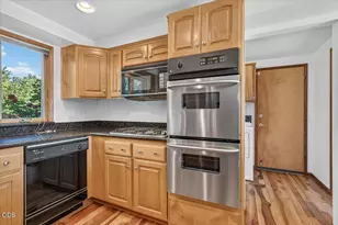 738 Fairway Ct, Ashland, OR 97520 - Photo 13