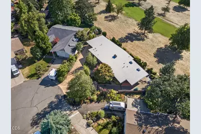 738 Fairway Court, Ashland, OR 97520 - Photo 43