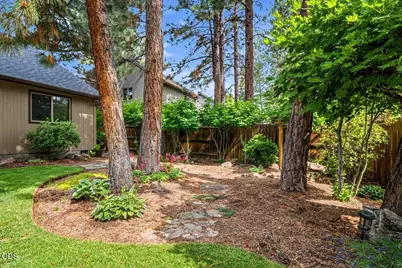 61274 Columbine Lane, Bend, OR 97702 - Photo 37