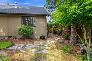61274 Columbine Ln, Bend, OR 97702 - Photo 35