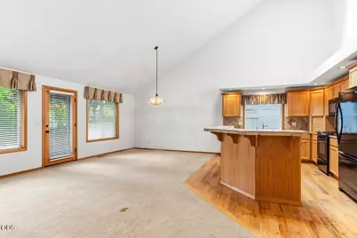 61274 Columbine Lane, Bend, OR 97702 - Photo 9