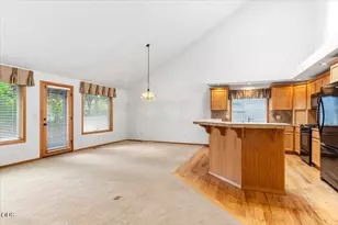 61274 Columbine Ln, Bend, OR 97702 - Photo 9