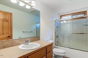 61274 Columbine Ln, Bend, OR 97702 - Photo 17