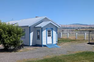 109 Miller Island Rd, Klamath Falls, OR 97603 - Photo 1
