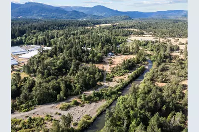 302 River Grove Drive, Cave Junction, OR 97523 - Photo 13