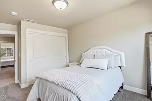 61156 SE Sydney Harbor Dr, Bend, OR 97702 - Photo 35