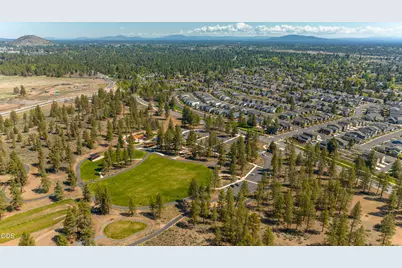 61156 SE Sydney Harbor Drive, Bend, OR 97702 - Photo 63