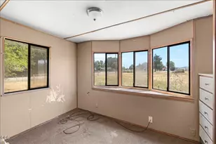 2288 Gramercy Dr, White City, OR 97503 - Photo 9