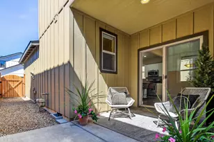 20540 Gloucester Ln, Bend, OR 97701 - Photo 33