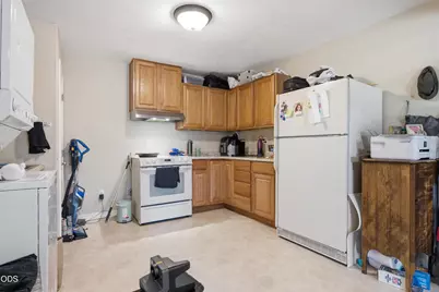 825 W 13th Street, Medford, OR 97501 - Photo 17