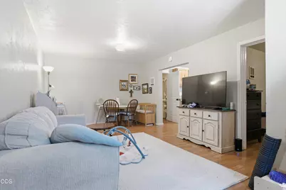 825 W 13th Street, Medford, OR 97501 - Photo 7