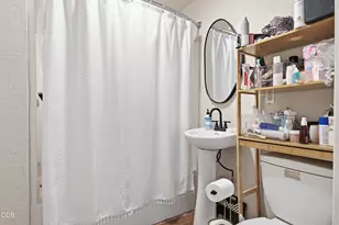 825 W 13th St, Medford, OR 97501 - Photo 9