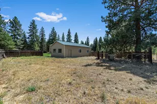 60180 Pawnee Rd, Bend, OR 97702 - Photo 29