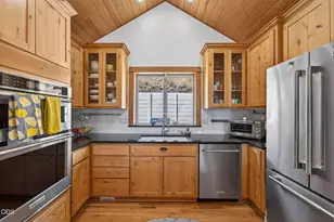 577 NW Greyhawk Ave, Bend, OR 97703 - Photo 15