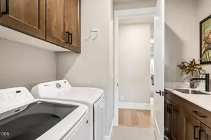 3041 NW Butte View Dr, Bend, OR 97703 - Photo 21