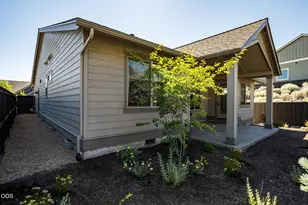 3041 NW Butte View Dr, Bend, OR 97703 - Photo 31