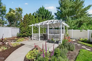 2430 Quail Run Dr, Medford, OR 97504 - Photo 31