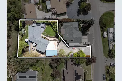 524 N Berkeley Way, Medford, OR 97504 - Photo 33