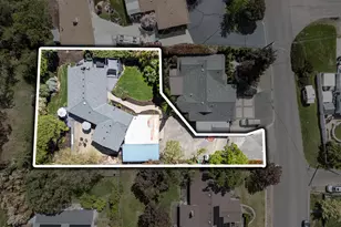 524 N Berkeley Way, Medford, OR 97504 - Photo 33