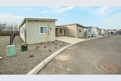 4069 S Pacific Highway #42, Medford, OR 97501 - Photo 5