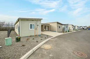 4069 S Pacific Hwy, Medford, OR 97501 - Photo 5