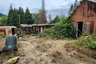 85 Speaker Rd, Wolf Creek, OR 97497 - Photo 3