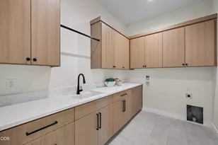 62531 NW Woodsman Loop, Bend, OR 97703 - Photo 29