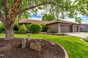 1922 NW Wildflower Pl, Redmond, OR 97756 - Photo 53