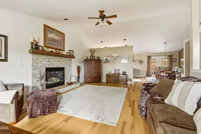 1922 NW Wildflower Place, Redmond, OR 97756 - Photo 7