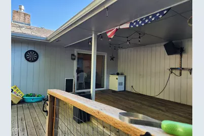 5201 Laurelwood Drive, Klamath Falls, OR 97603 - Photo 11