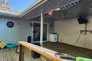 5201 Laurelwood Dr, Klamath Falls, OR 97603 - Photo 11