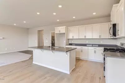 63193 Carly Ln, Bend, OR 97701 - Photo 9