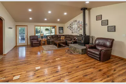 15533 Emerald Drive, La Pine, OR 97739 - Photo 27