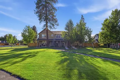 820 N Hindeman Street, Sisters, OR 97759 - Photo 41