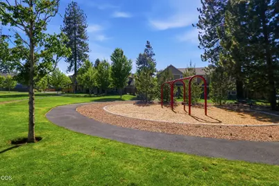820 N Hindeman Street, Sisters, OR 97759 - Photo 39
