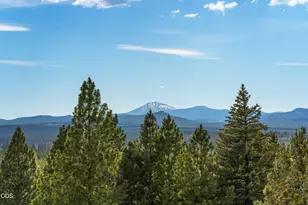 2075 NW Trenton Ave, Bend, OR 97703 - Photo 33