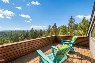2075 NW Trenton Ave, Bend, OR 97703 - Photo 33