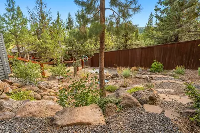 2075 NW Trenton Avenue, Bend, OR 97703 - Photo 63