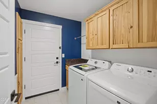 2036 SW Truman Wy, Grants Pass, OR 97526 - Photo 15