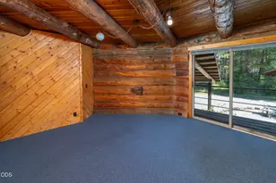 54685 Silver Fox Dr, Bend, OR 97707 - Photo 27