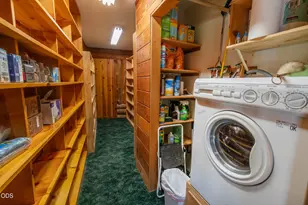 54685 Silver Fox Dr, Bend, OR 97707 - Photo 15