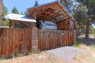 54685 Silver Fox Dr, Bend, OR 97707 - Photo 29