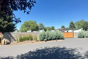 1188 NE 27th St, Bend, OR 97701 - Photo 23