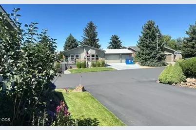 1188 NE 27th Street #UNIT 10, Bend, OR 97701 - Photo 31