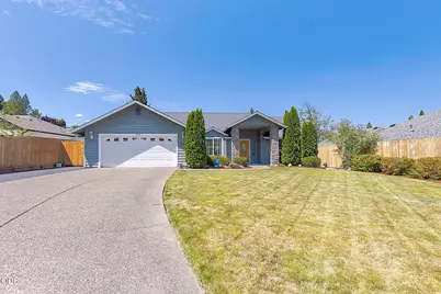 2714 SW Trinity Way, Grants Pass, OR 97527 - Photo 3