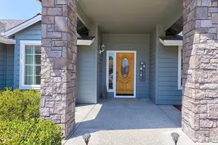 2714 SW Trinity Way, Grants Pass, OR 97527 - Photo 5