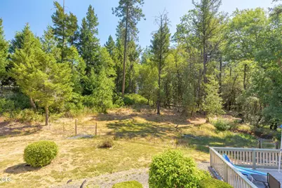 141 N Lappland Drive, Grants Pass, OR 97527 - Photo 41
