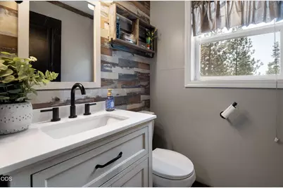 138754 Michigan Avenue, Gilchrist, OR 97737 - Photo 11